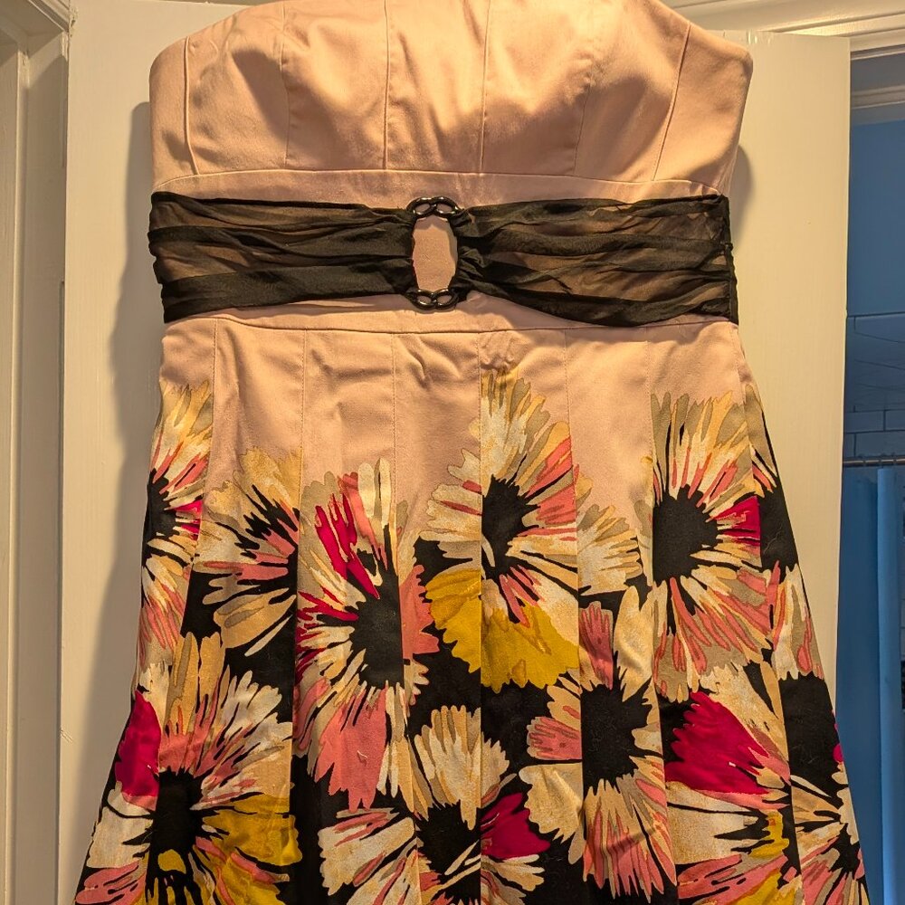 Vintage "Kay Unger New York" Strapless Silk-Blend Floral Fit & Flare Cocktail Dr